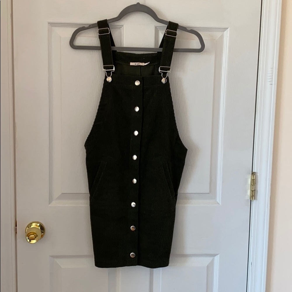 *Never Worn* francesca’s Corduroy Overalls